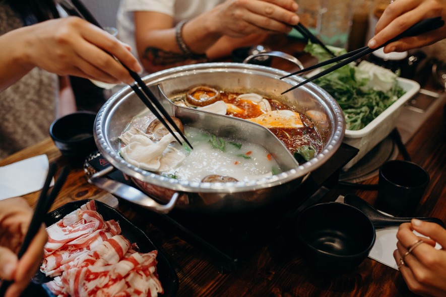 How to prepare a traditional Asian Hot Pot?